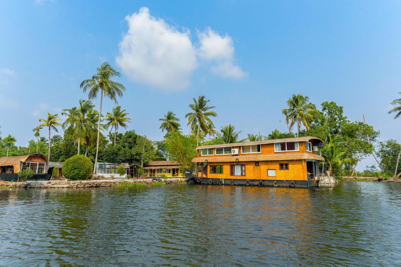 Oyo 5237 Island Lake Resort Alappuzha Exterior foto