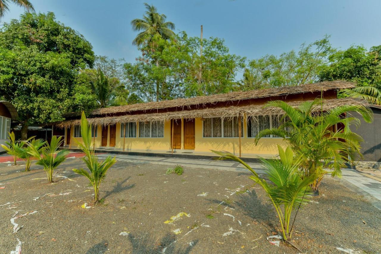 Oyo 5237 Island Lake Resort Alappuzha Exterior foto